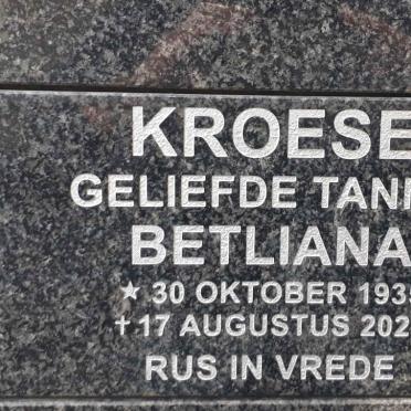 KROESE Betliana 1935-2020