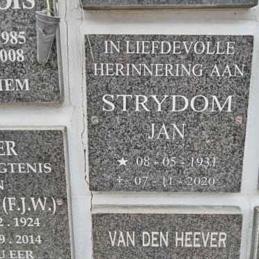 STRYDOM Jan 1931-2020