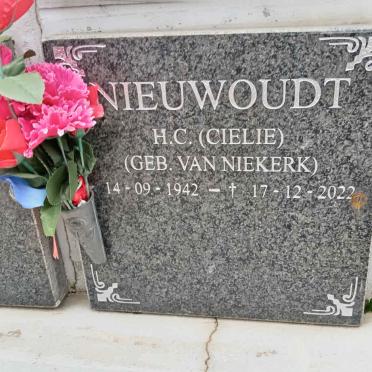 NIEUWOUDT H.C. nee VAN NIEKERK 1942-2022