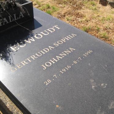 NIEUWOUDT Gertruida Sophia Johanna 1916-1996