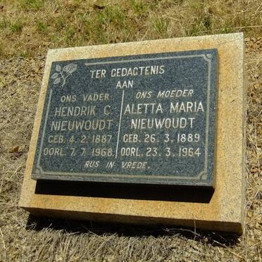 NIEUWOUDT Hendrik C. 1887-1968 &amp; Aletta Maria 1889-1964
