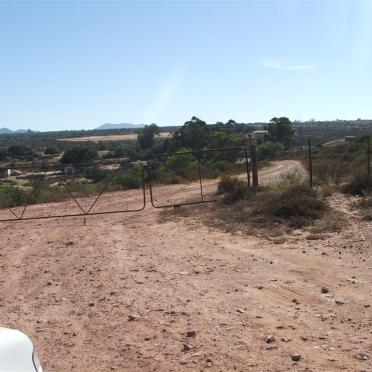 2. Entrance to the farm, Nuwepos