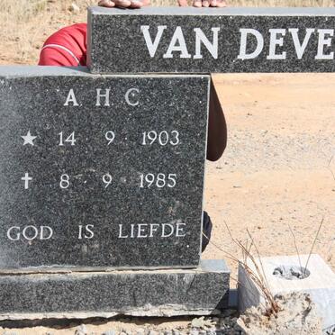 DEVENTER A.H.C., van 1903-1985 &amp; E.L. KLOPPERS 1910-1985