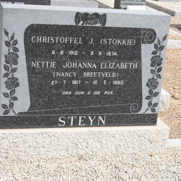 STEYN Christoffel J. 1912-1974 &amp; Nettie Johanna Elizabeth BREETVELD 1917-1983