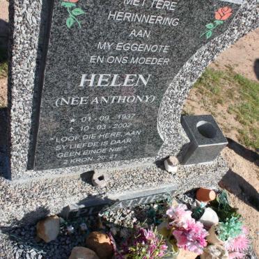 PLAATJIES Helen nee ANTHONY  1937-2002
