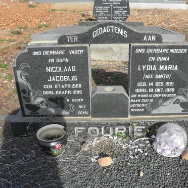 FOURIE Nicolaas Jacobus 1908-1996 &amp; Lydia Maria SMITH 1921-1966