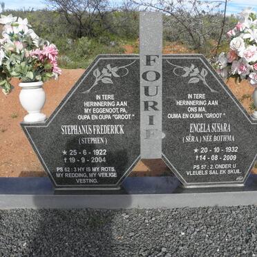 FOURIE Stephanus Frederick 1922-2004 &amp; Engela Susara BOTHMA 1932-2009