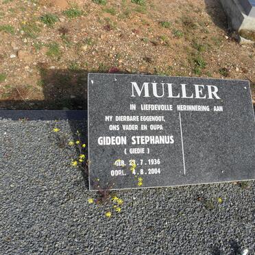 MULLER Gideon Stephanus 1936-2004