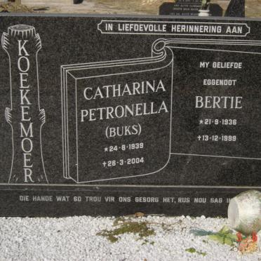 KOEKEMOER Bertie 1936-1999 &amp; Catharina Petronella 1939-2004