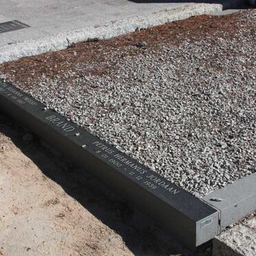 BRAND Petrus Hermanus Jordaan 1900-1959 :: BRAND Jeanetta Susanna nee WIESE 1927-1987