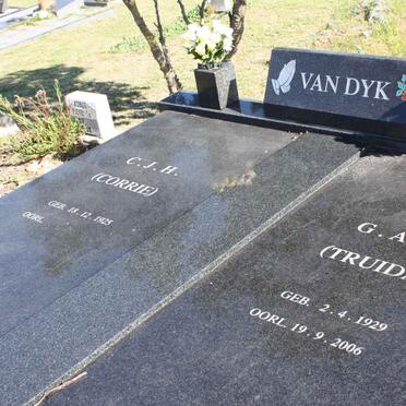 DYK C.J.H., van 1925- &amp; G.A.J. 1929-2006