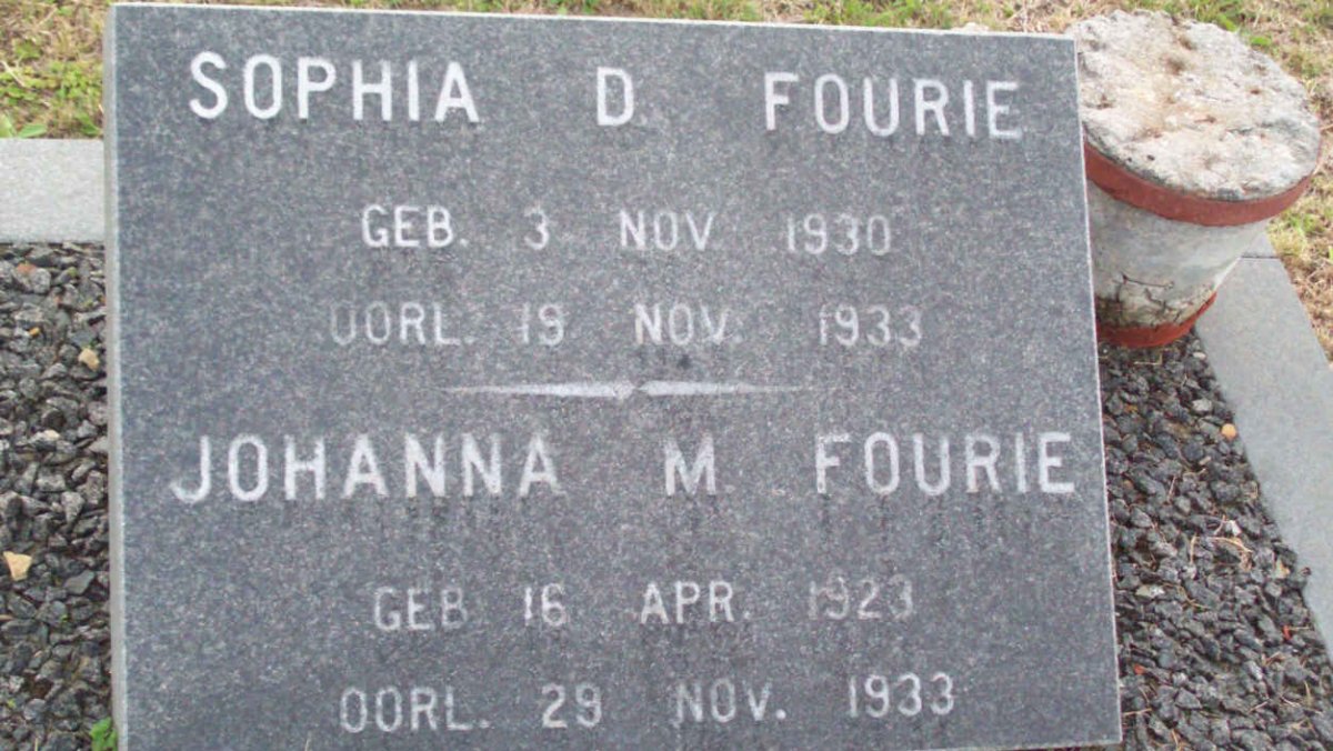 FOURIE Sophia D. 1930-1933 :: FOURIE Johanna M. 1923-1933