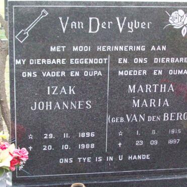 VYVER Izak Johannes, van der 1896-1988 &amp; Martha Maria nee VAN DEN BERG 1915-1997