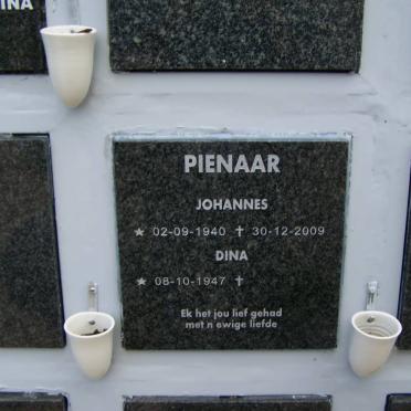 PIENAAR Johannes 1940-2009 &amp; Dina 1947-