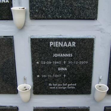 PIENAAR Johannes 1940-2009 &amp; Dina 1947-