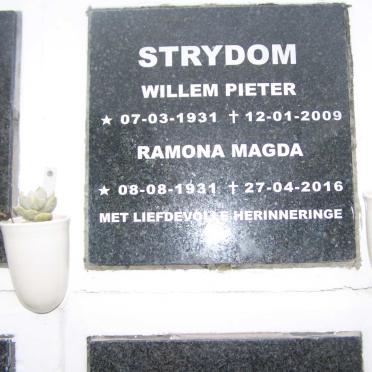 STRYDOM Willem Pieter 1931-2009 &amp; Ramona Magda 1931-2016