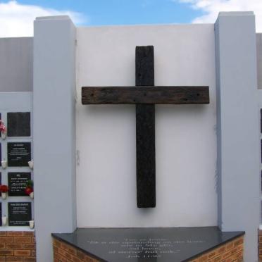 Western Cape, GEORGE, Bergsig NG Kerk, Gedenkmuur