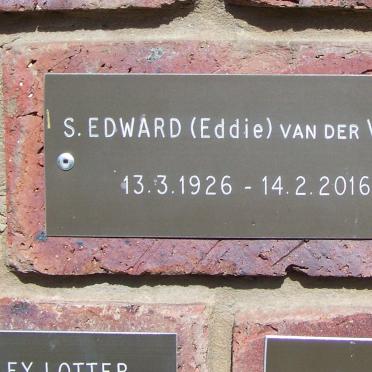 VLIES S. Edward, van der 1926-2016