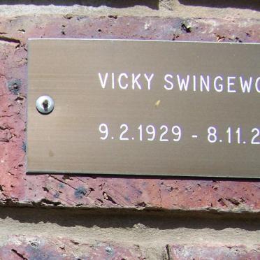 SWINGEWOOD Vicky 1929-2013