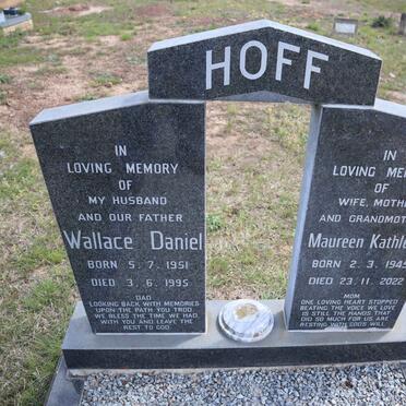 HOFF Wallace Daniel 1951-1995 & Maureen Kathleen 1945-2022