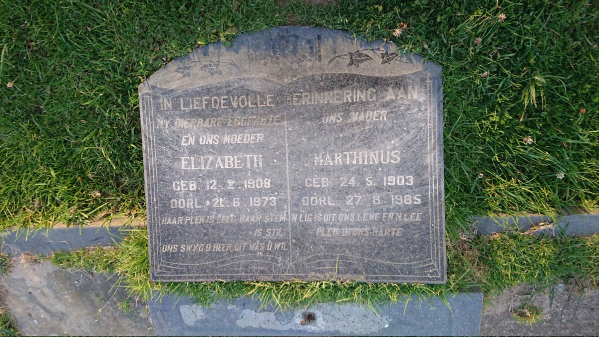KOERT Marthinus 1903-1985 & Elizabeth 1908-1973 _2