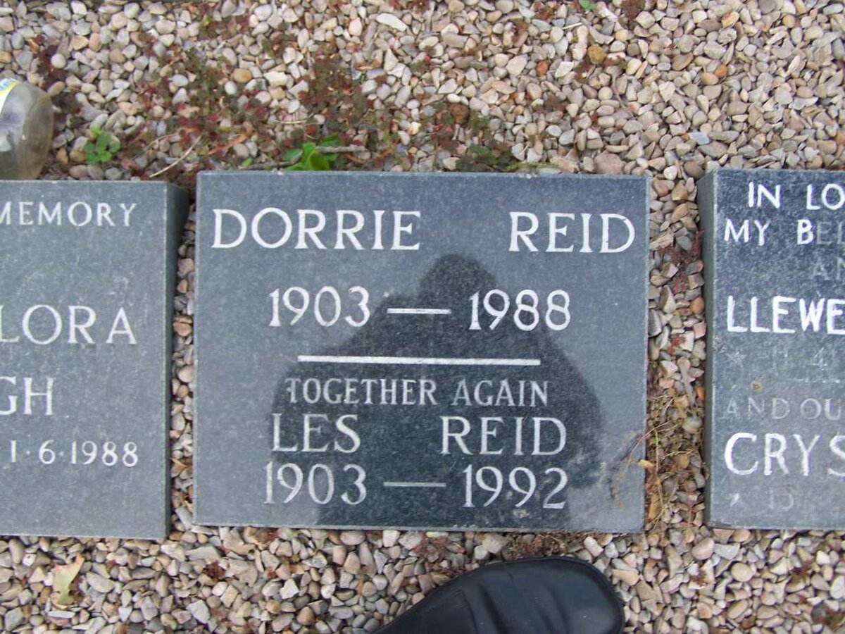 REID Les 1903-1992 &amp; Dorrie 1903-1988
