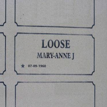 LOOSE Mary-Anne J. 1960-