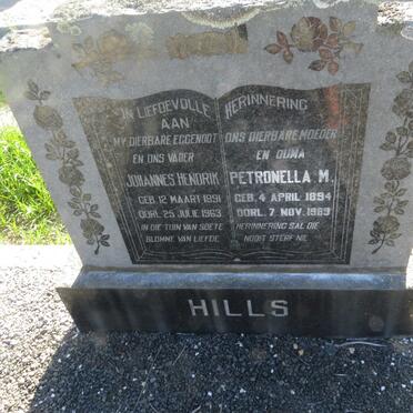 HILLS Johannes Hendrik 1891-1963 & Petronella M. 1894-1969