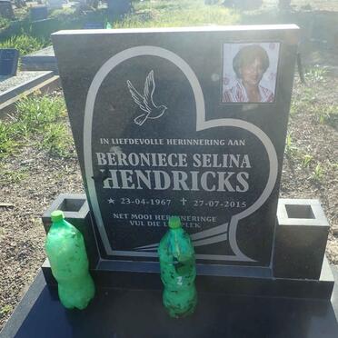 HENDRICKS Beroniece Selina 1967-2015