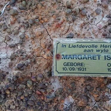 ISAACS Margaret 1931-2010