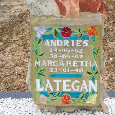 LATEGAN Andries 1952-2002 &amp; Margaretha 1948-