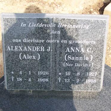 MUNRO Alexander J. 1926-1998 &amp; Anna C. DAVIDTZ 1927-1998 _1