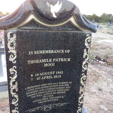 MOOI Thozamile Patrick 1942-2019