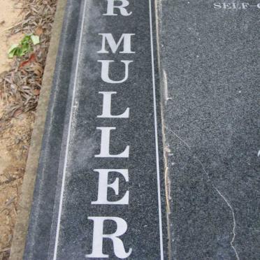 MULLER Charl Elmar 1972-1998