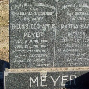 MEYER Theunis Gerhardus 1896-1957 &amp; Martha Maria VAN DEN BERG 1900-1974