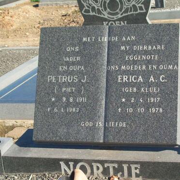 NORTJE Petrus J. 1911-1983 &amp; Erica A.C. KLUE 1917-1978