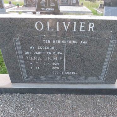 OLIVIER E.M.E. 1924-1979