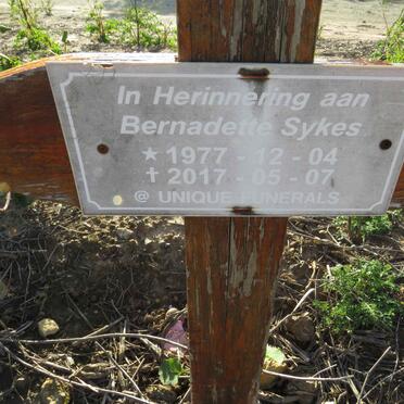 SYKES Bernadette 1977-2017