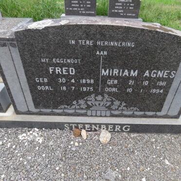STEENBERG Fred 1898-1975 &amp; Miriam Agnes 1911-1994