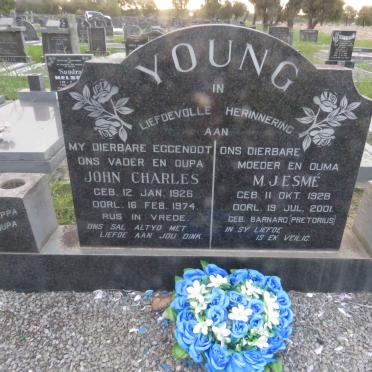 YOUNG John Charles 1928-1974 &amp; M.J. Esme  voorheen PRETORIUS nee BARNARD 1928-2001