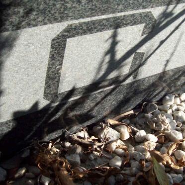 YOUNG Esias Engelbertus 1915-1965