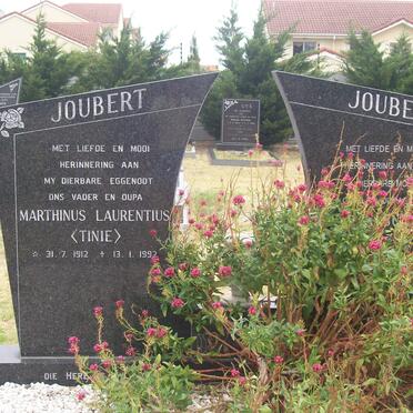 JOUBERT Marthinus Laurentius 1912-1992 &amp; Maria Susanna Elizabeth 1918-1999