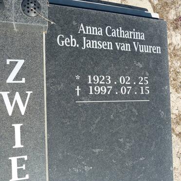 ZWIEGERS Anna Catharina nee JANSEN VAN VUUREN 1923-1997