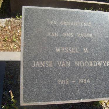 N - Vanne :: Surnames - N