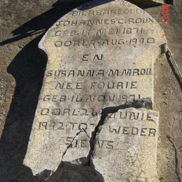 ROUX Johannes C. 1871-1940 &amp; Susanna M.M. FOURIE 1871-1942