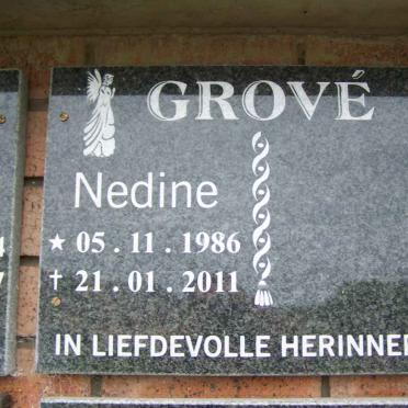 GROVE Nedine 1986-2011