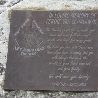 Western Cape, GEORGE district, Outeniqua pass, N9 roadside memorial