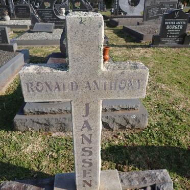 JANSSEN Ronald Anthony 1962-2005_1