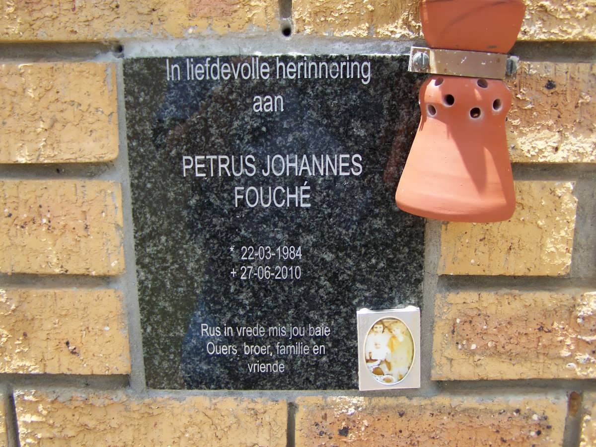 FOUCHE Petrus Johannes 1984-2010