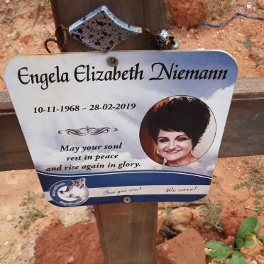 NIEMANN Engela Elizabeth 1968-2019